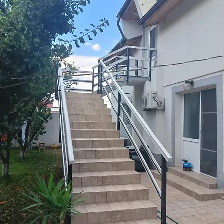 Alexandra Séjour chez l'habitant *