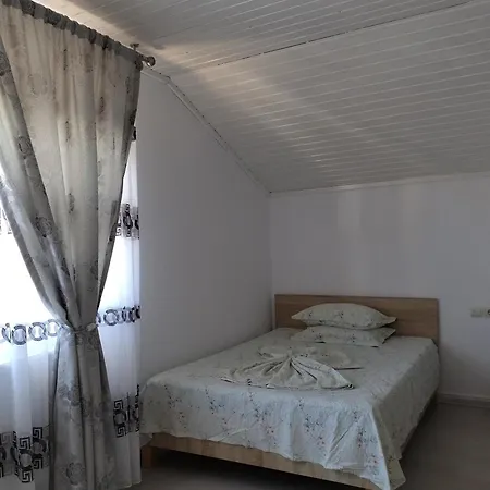 Alexandra *
