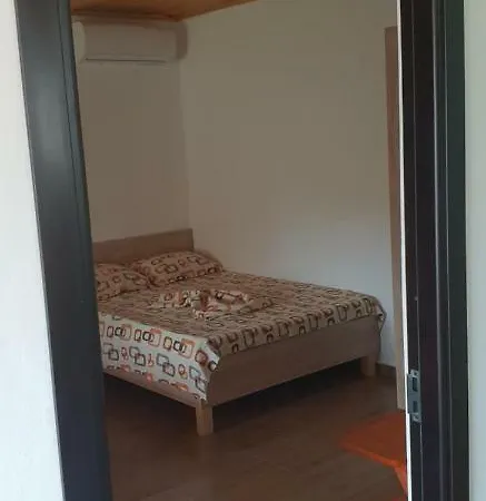Vila Alexandra *